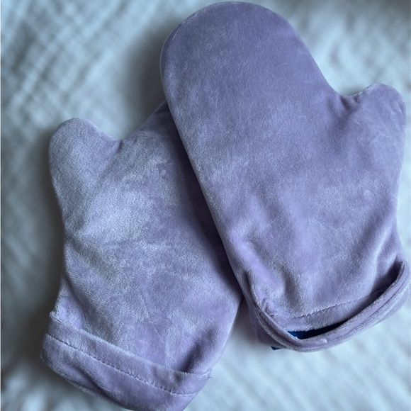 Chemo Cold Therapy Gloves – Purple Gel-Lined Mittens for Neuropathy Relief - Picture 1 of 3
